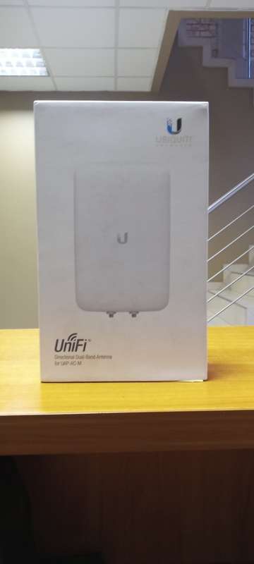 Ubiquiti UniFi Directional Dual-Band Antenna for UAP-AC-M